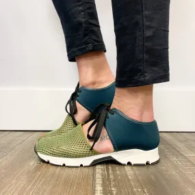 All Black - Women's Amazing Mesh In Two Tone Sneaker
