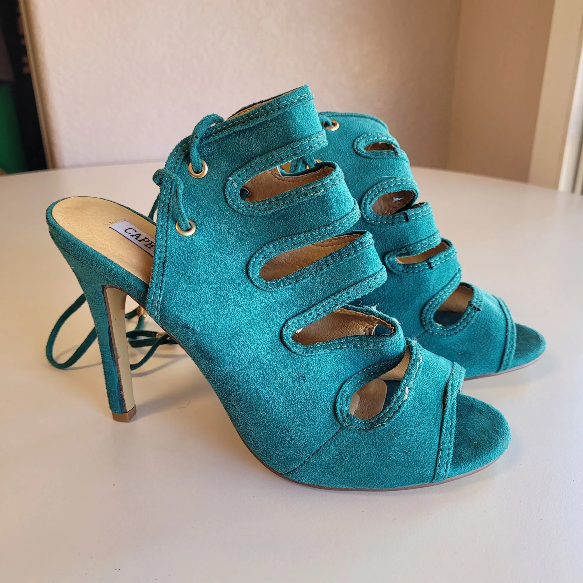 Cape Robin Women’s Lace Up Strappy Cutout Stiletto Sandals Green Suede Size 6.5