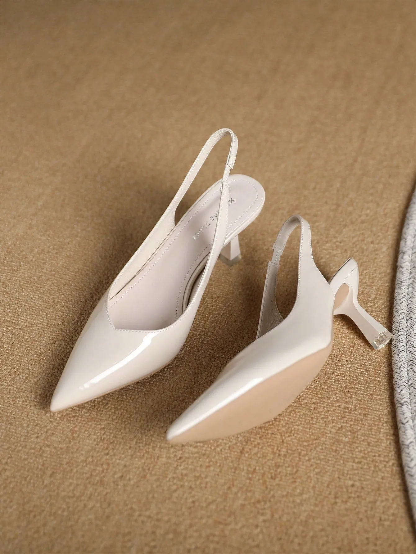 Women's Elegant Beige Solid Color Open Back Pointed-toe Pyramid Heel Stiletto Sandals