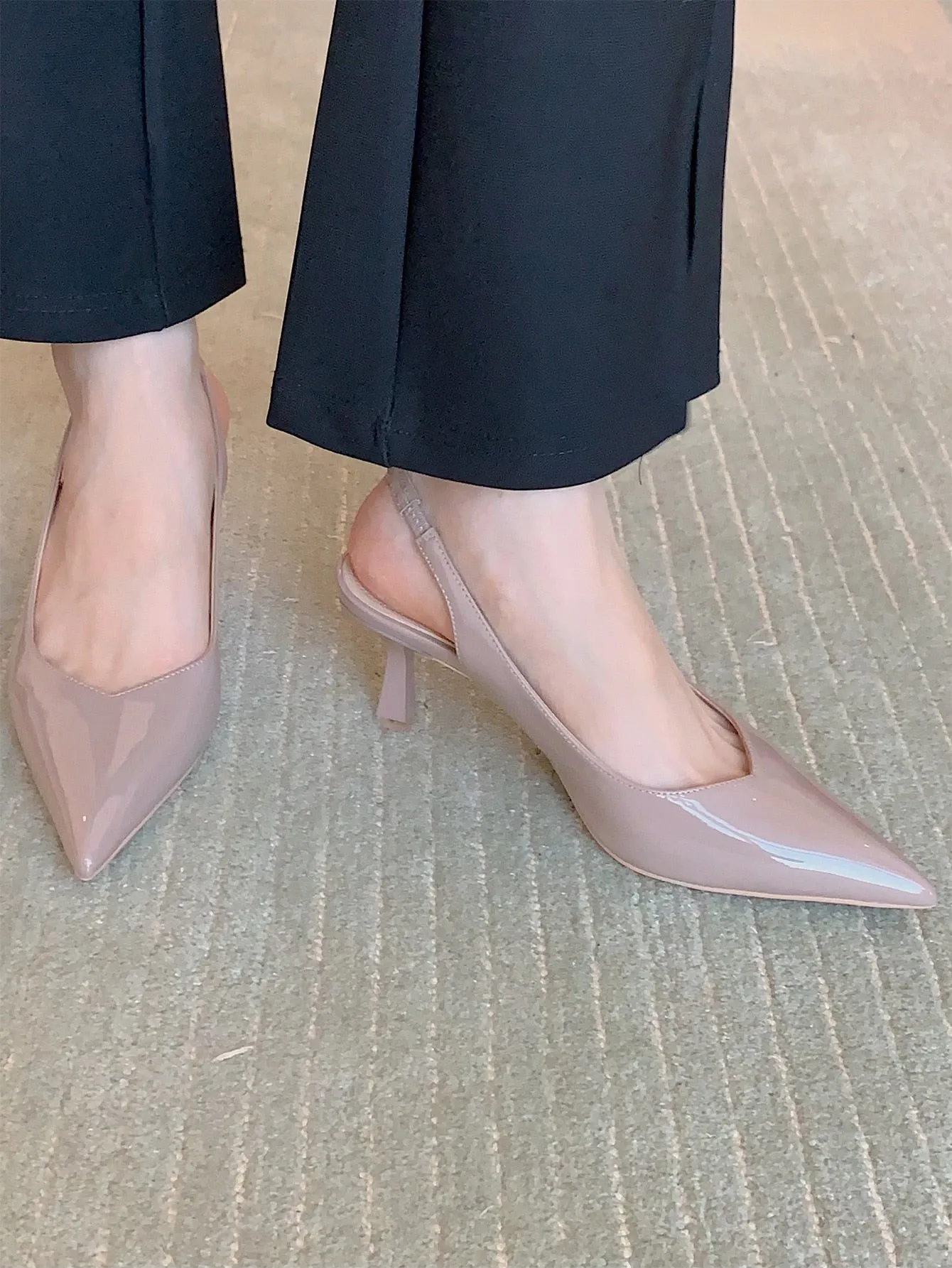 Women's Elegant Beige Solid Color Open Back Pointed-toe Pyramid Heel Stiletto Sandals